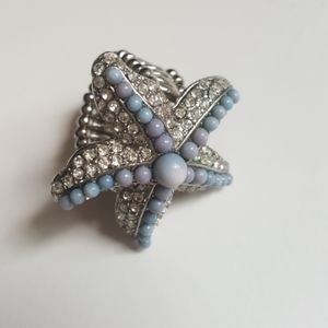 Starfish stretch silver toned ring